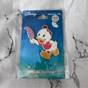Disney | NWT PALM Huey Pin